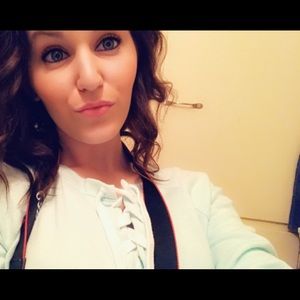 Meet your Posher, Mallory